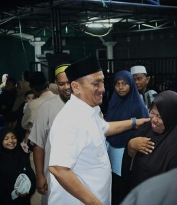 Takziah Di Wasuponda: Pesan Kedekatan Bupati Ir. Irwan Bachri Syam dengan Warganya