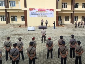 SERTIJAB Polres Lutim kapolres Tegaskan Tak Tolerir Pelanggaran, Minta Anggota Dekat dengan Media